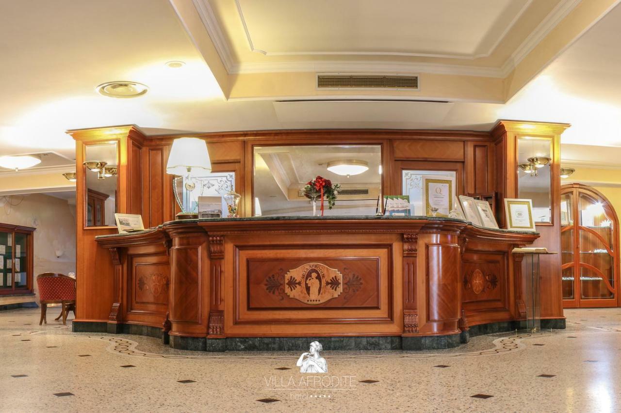 Afrodite Boutique Hotel Боваліно Марина Екстер'єр фото